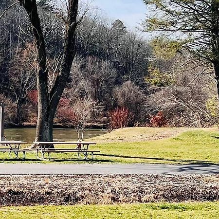 French Broad Overlook Asheville Bagian luar foto