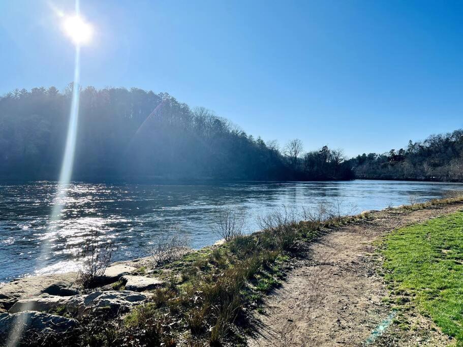 French Broad Overlook Asheville Bagian luar foto